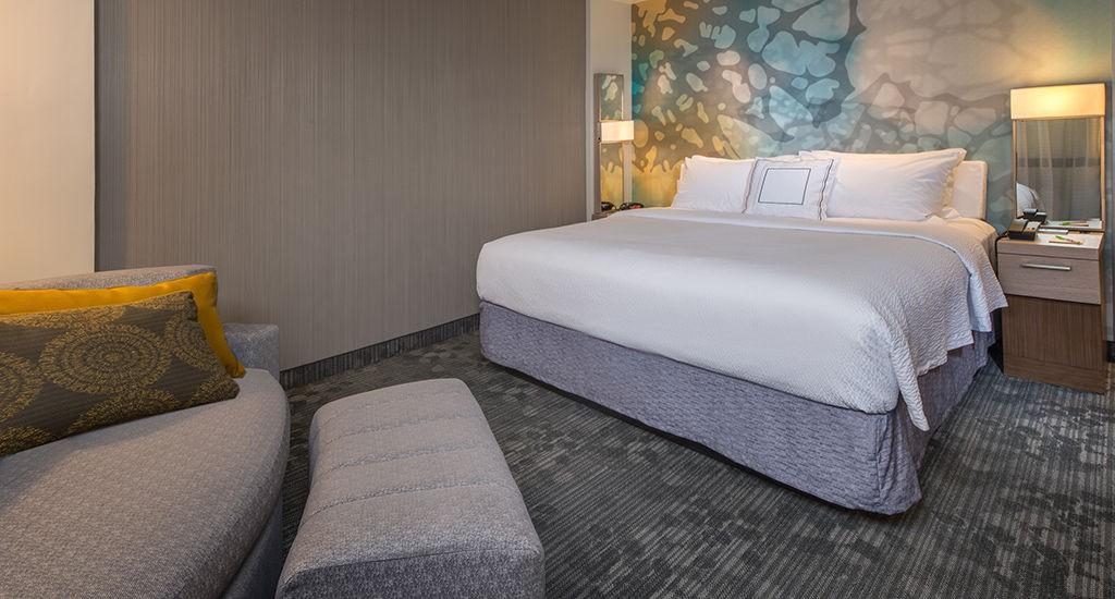 Courtyard By Marriott Youngstown Canfield Екстер'єр фото