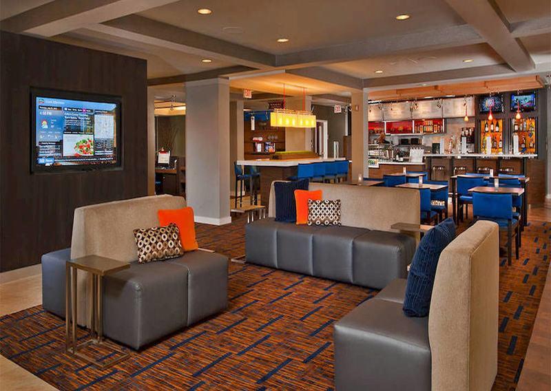 Courtyard By Marriott Youngstown Canfield Екстер'єр фото