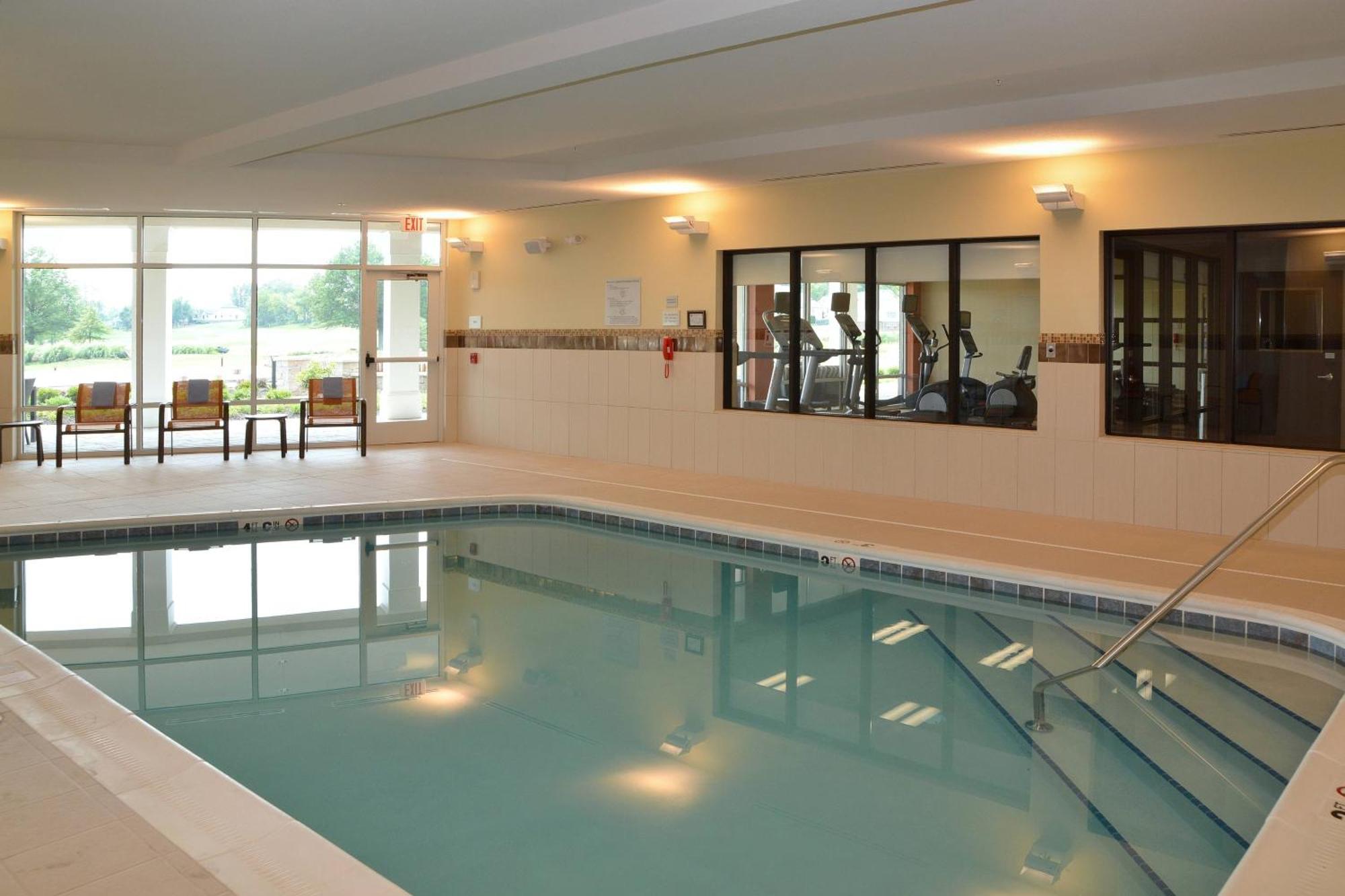 Courtyard By Marriott Youngstown Canfield Екстер'єр фото