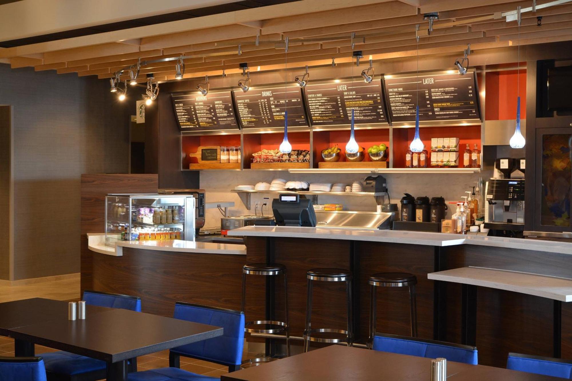 Courtyard By Marriott Youngstown Canfield Екстер'єр фото