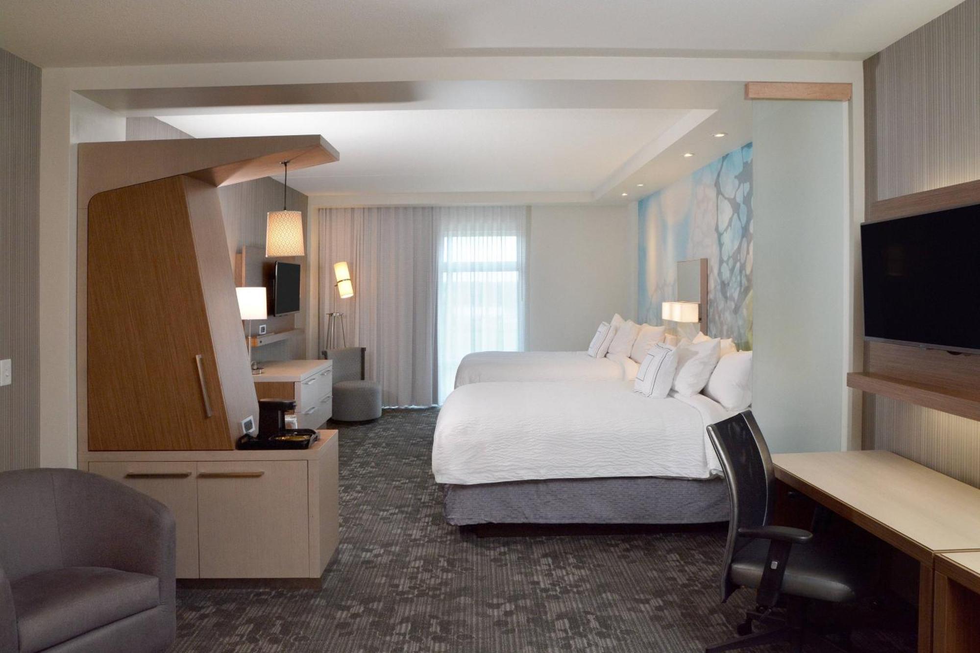 Courtyard By Marriott Youngstown Canfield Екстер'єр фото